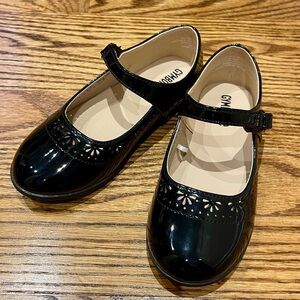 Gymboree Girls Perforated Mary Jane Flats - Uniform - Black